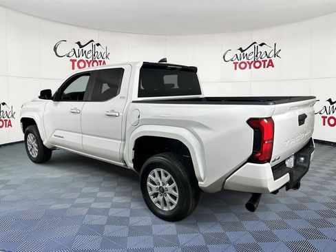 Used 2025 Toyota Tacoma SR5 image 5