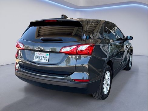 Used 2019 Chevrolet Equinox LS FWD image 6