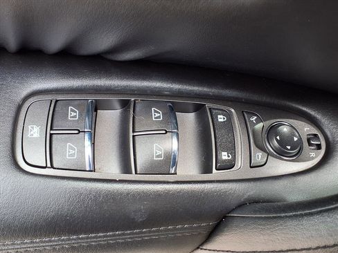 Certified 2023 Nissan Armada SL w/ Captain's Chairs Package image 19