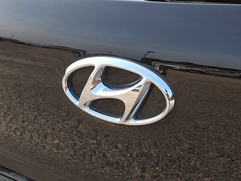Used 2017 Hyundai Tucson SE FWD image 32