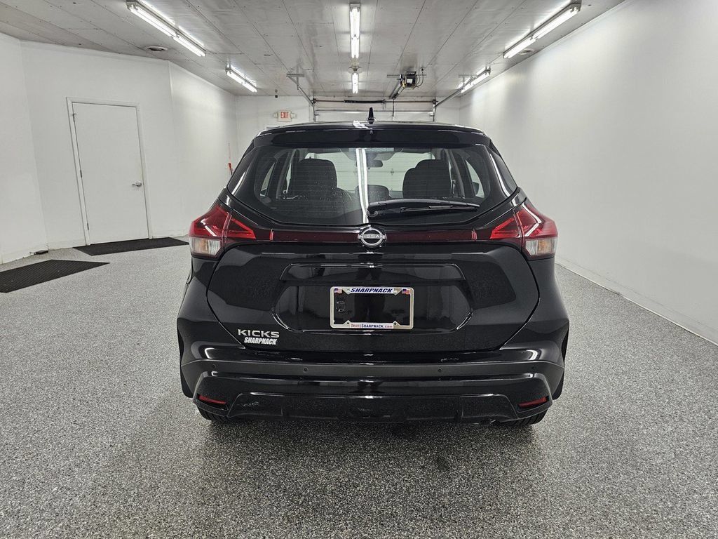 Used 2025 Nissan Kicks Play S FWD image 6