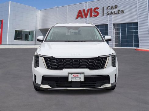 Used 2024 Kia Sorento S image 2
