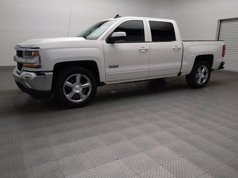 Used 2017 Chevrolet Silverado 1500 LT w/ Texas Edition image 2