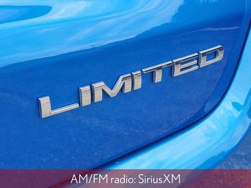 Used 2023 Jeep Compass Limited w/ Sun and Sound Group AWD/4WD image 8