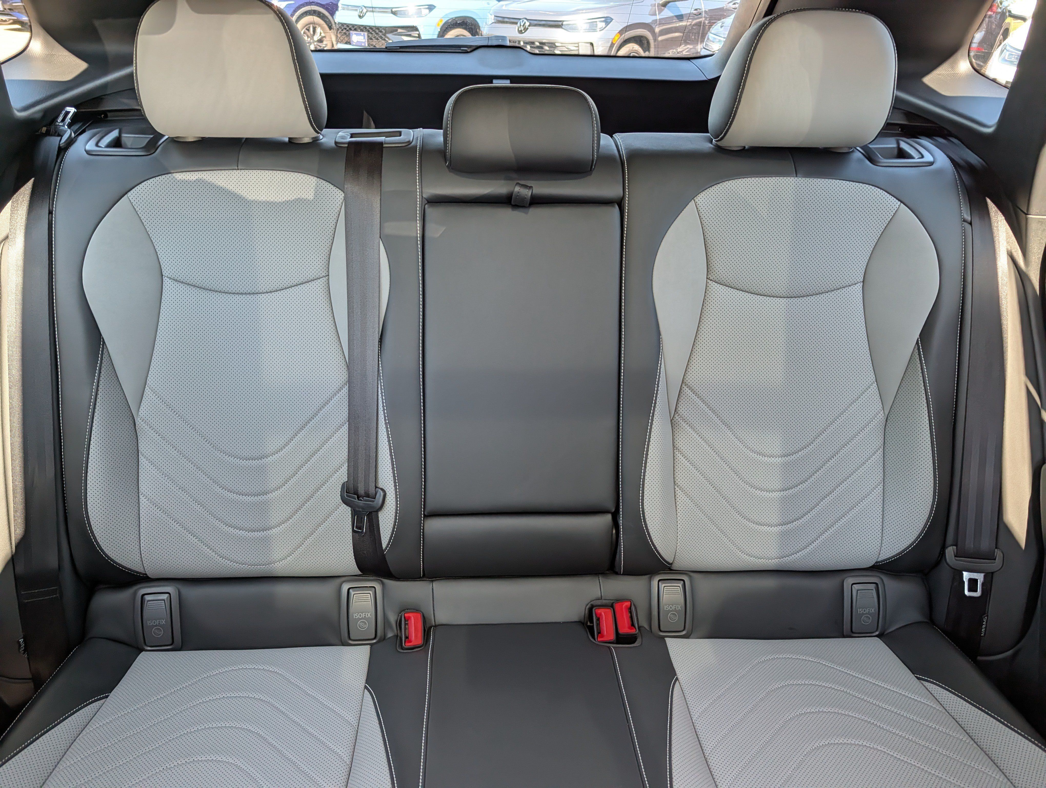 Certified 2026 Volkswagen Tiguan SE R-Line AWD/4WD image 13