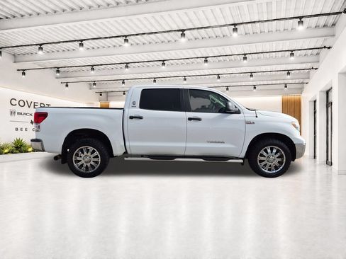 Used 2012 Toyota Tundra 4x4 CrewMax w/ SR5 Pkg image 15