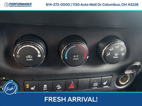 Used 2012 Jeep Wrangler Unlimited Sahara w/ Dual Top Group image 26