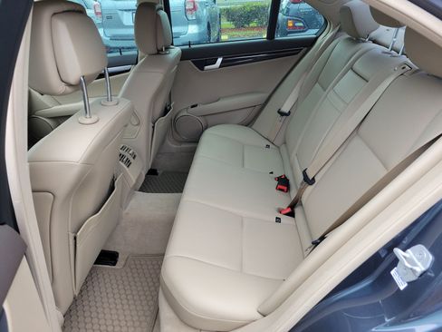 Used 2013 Mercedes-Benz C 250 Sedan image 13