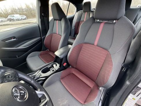 Used 2024 Toyota Corolla SE image 9