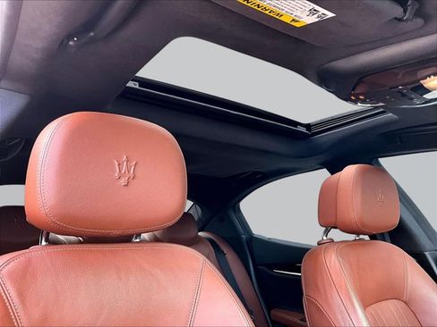 Used 2022 Maserati Ghibli Modena RWD image 17