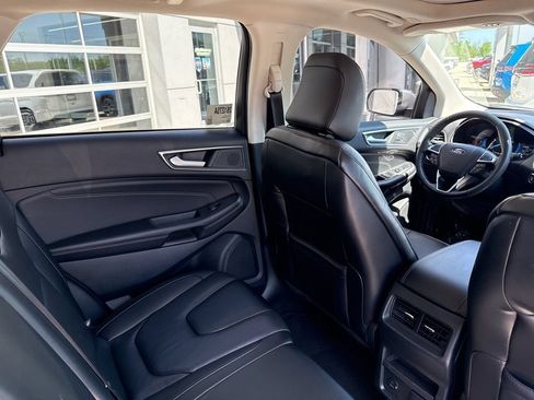 Used 2022 Ford Edge Titanium AWD/4WD image 41