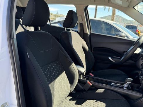 Used 2022 Nissan Kicks SV image 22