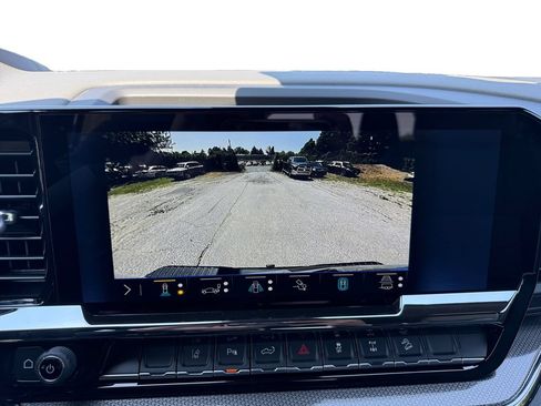 New 2026 Chevrolet Silverado 2500 ZR2 w/ LPO, Dark Essentials Package AWD/4WD image 15