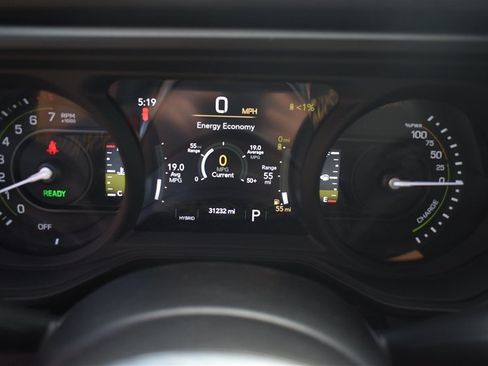 Used 2024 Jeep Wrangler Unlimited Sahara w/ Technology Group AWD/4WD image 14
