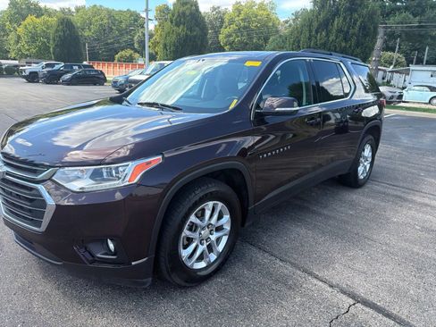 Used 2020 Chevrolet Traverse LT w/ LPO, Floor Liner Package AWD/4WD image 9
