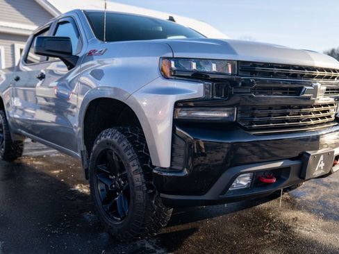 Used 2020 Chevrolet Silverado 1500 LT Trail Boss image 8