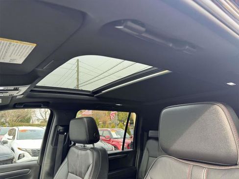 Used 2025 Chevrolet Suburban RST w/ Sun And Tow Package image 20