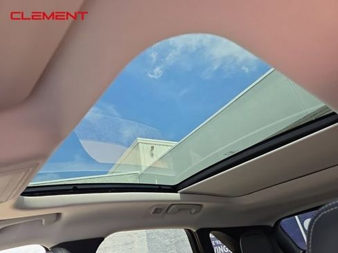 New 2025 Ford Escape SE image 23