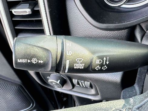 Used 2019 RAM 1500 Big Horn image 22