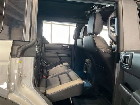 New 2026 Ford Bronco Outer Banks w/ Sasquatch Package AWD/4WD image 22