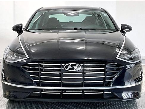 Used 2023 Hyundai Sonata SE FWD image 3