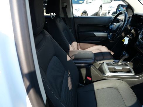Used 2018 Chevrolet Colorado LT w/ LT Convenience Package AWD/4WD image 28