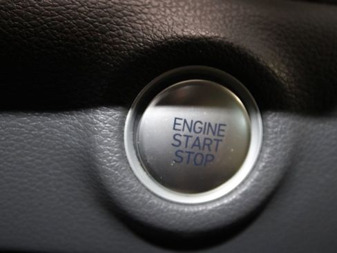Used 2022 Hyundai Sonata SEL FWD image 29