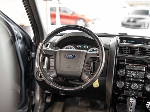 Used 2010 Ford Escape Limited image 23