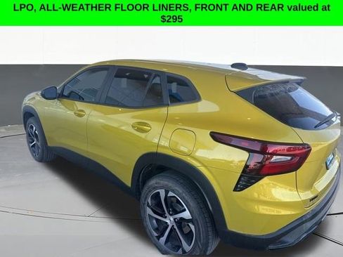 Used 2024 Chevrolet Trax RS image 4