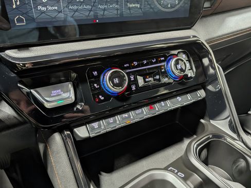 Used 2025 GMC Sierra 2500 AT4 w/ AT4 Premium Plus Package image 27