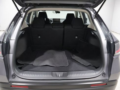 Used 2025 Honda HR-V LX image 5