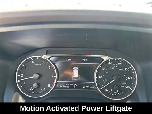 Used 2023 Nissan Rogue SL w/ SL Premium Package FWD image 15