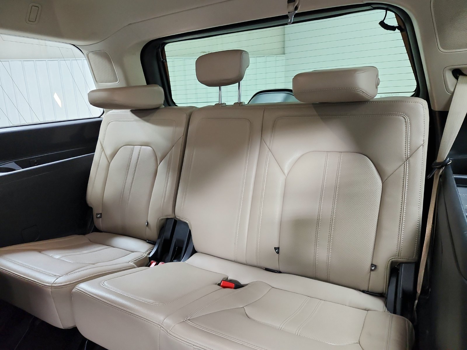 Used 2024 Ford Expedition Limited RWD image 13