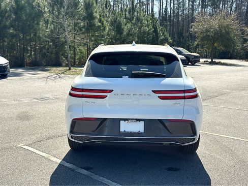 New 2026 Genesis GV70 2.5T Select image 23