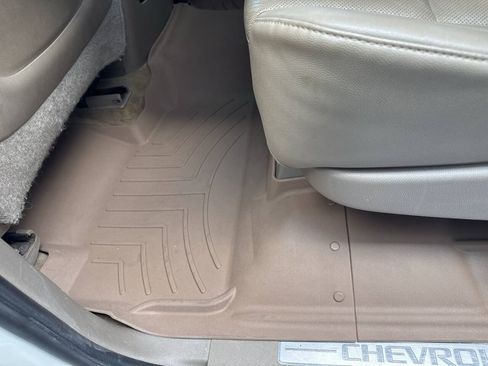 Used 2015 Chevrolet Suburban LTZ AWD/4WD image 25