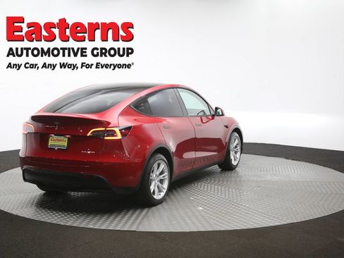 Used 2021 Tesla Model Y Long Range AWD/4WD image 37