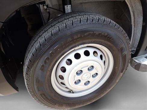 Used 2025 RAM ProMaster 2500 w/ U-Haul Equipment Group FWD image 7