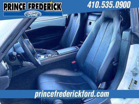 Used 2017 MAZDA MX-5 Miata RF Grand Touring image 22