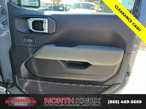 New 2026 Jeep Gladiator Mojave AWD/4WD image 28