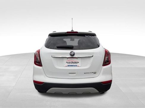 Used 2022 Buick Encore Preferred AWD/4WD image 6