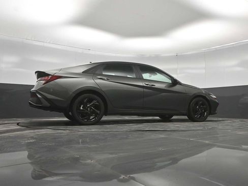 New 2026 Hyundai Elantra Sport FWD image 38