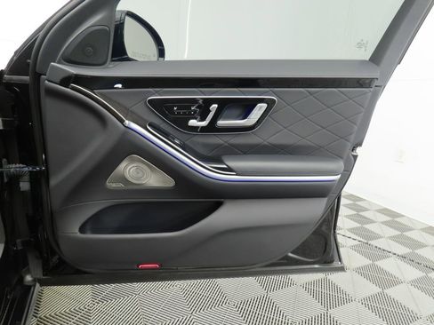 Used 2022 Mercedes-Benz S 500 4MATIC image 26