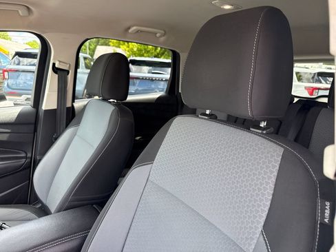 Used 2017 Ford Escape SE FWD image 21