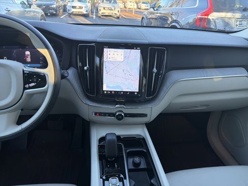 Certified 2023 Volvo XC60 B5 Plus w/ Climate Package image 31