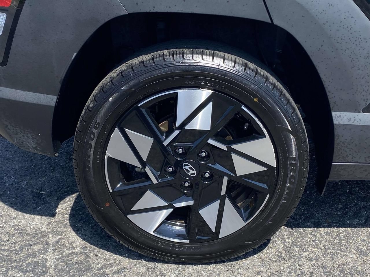 Used 2025 Hyundai Kona SEL AWD/4WD image 7