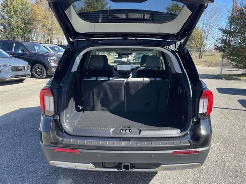 New 2026 Ford Explorer Active w/ Active Comfort Package RWD image 10