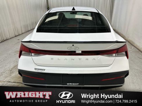 Certified 2025 Hyundai Elantra Sport w/ Cargo Package image 5