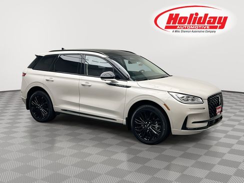 Used 2024 Lincoln Corsair Reserve w/ Equipment Group 201A image 1