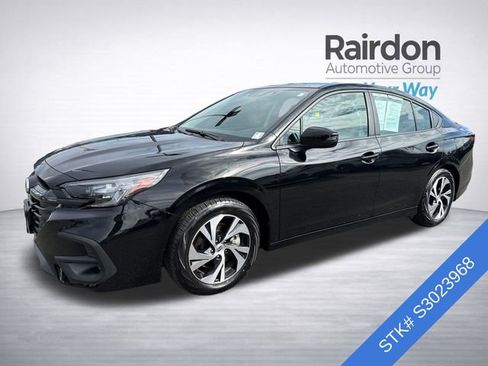 Used 2025 Subaru Legacy Premium AWD/4WD image 3