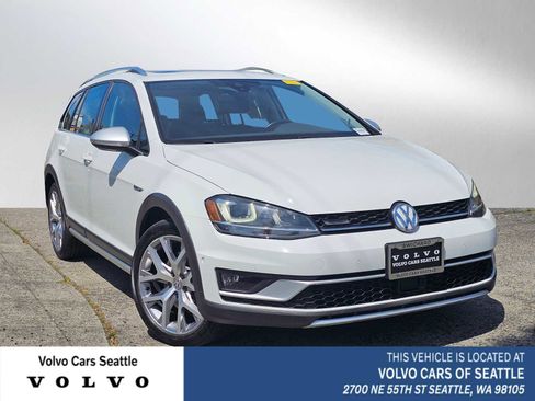 Used 2017 Volkswagen Golf Alltrack SEL AWD/4WD image 1